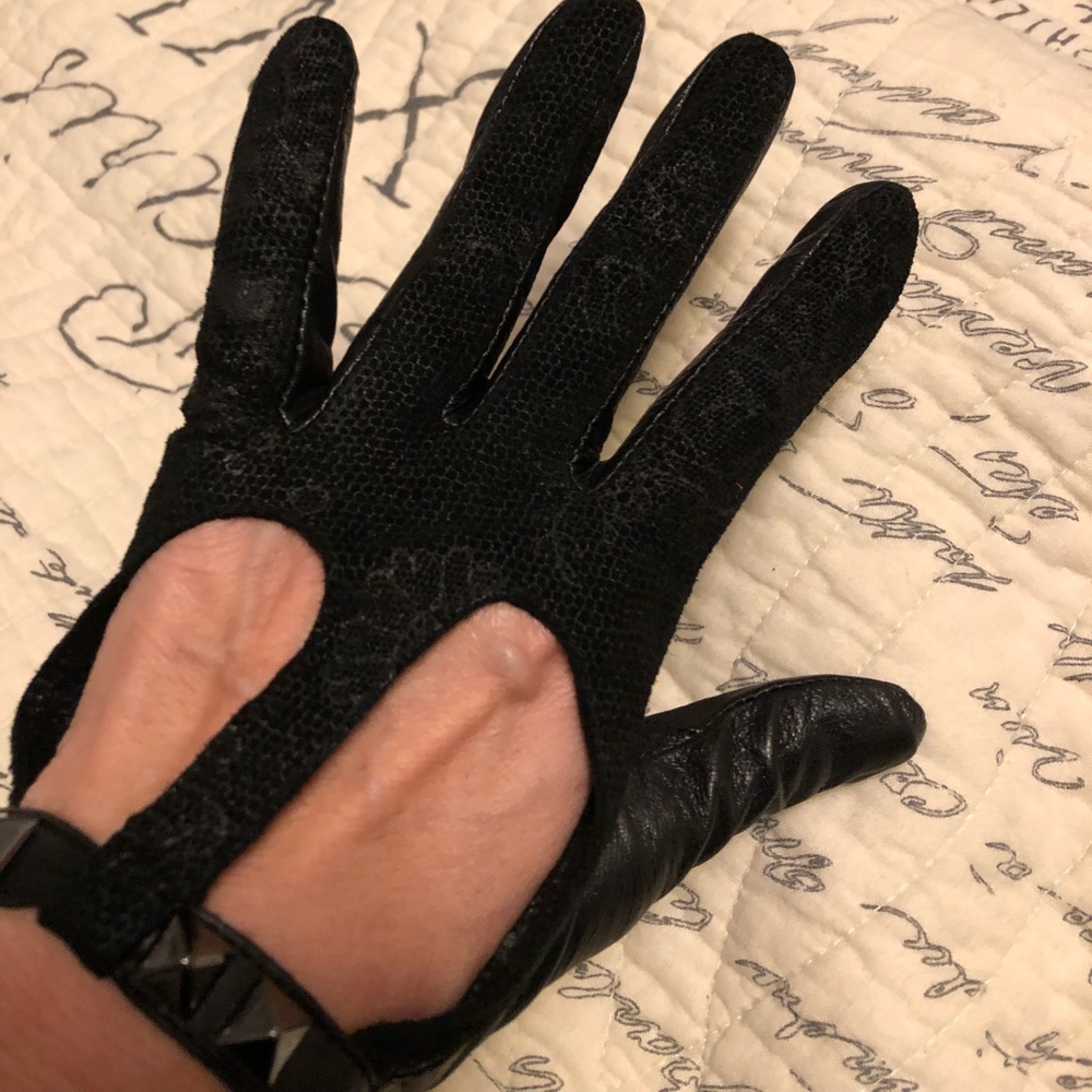 Leather glows